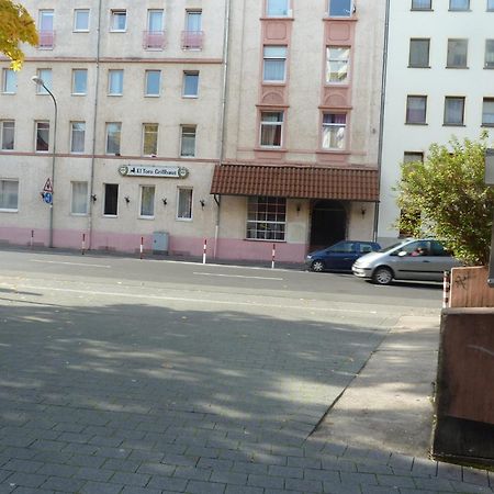 Hotel Relax à Offenbach-sur-le-Main Extérieur photo