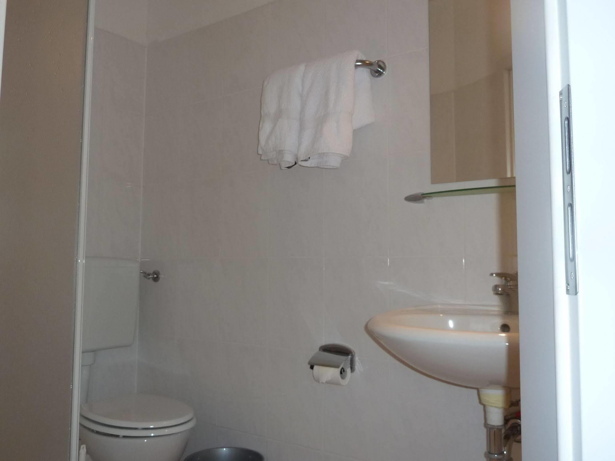 Hotel Relax à Offenbach-sur-le-Main Extérieur photo